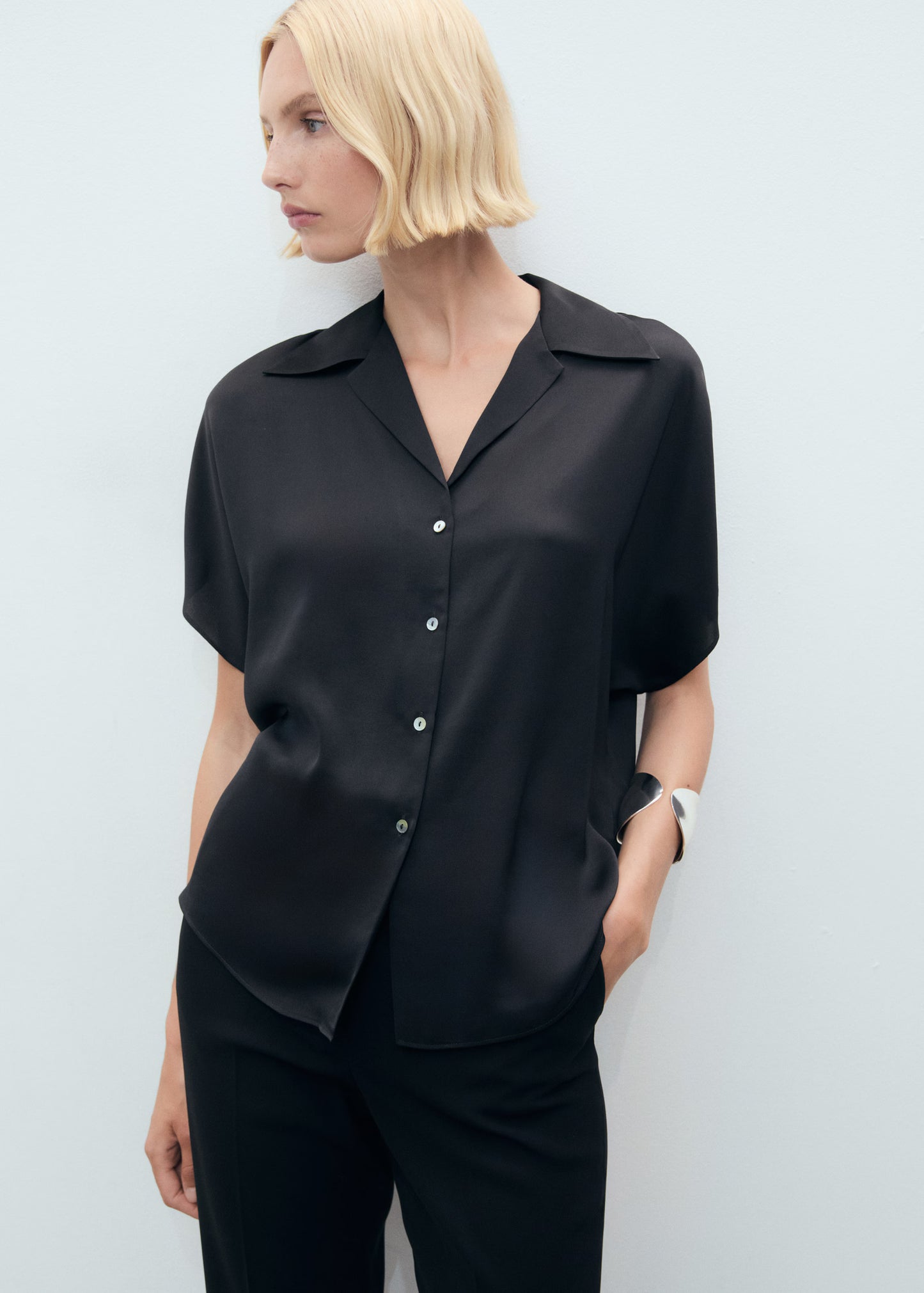 SATIN SHORT SLEEVE SHIRT