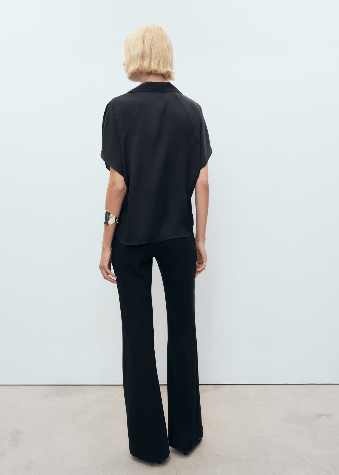 SATIN SHORT SLEEVE SHIRT