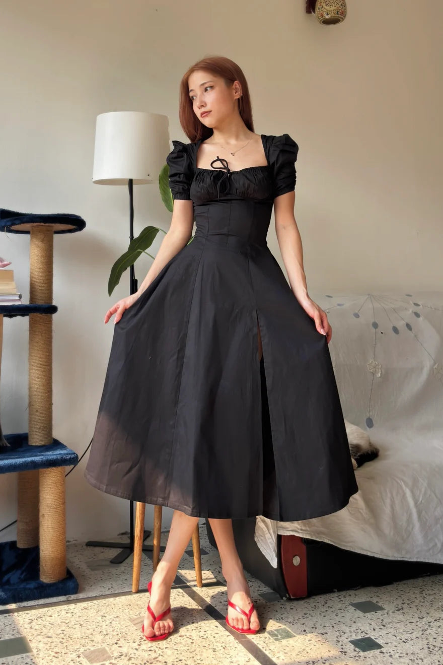 BLACK PUFF SLEEVE DRESS